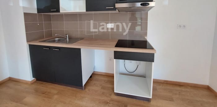 Image 4 sur 10 - Appartement  ·  Location · Reims (51100) · 3 pièces · 67m²