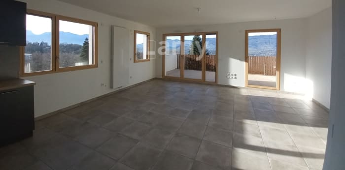 Image 2 sur 8 - Appartement  ·  Location · Chambery (73000) · 3 pièces · 74m²