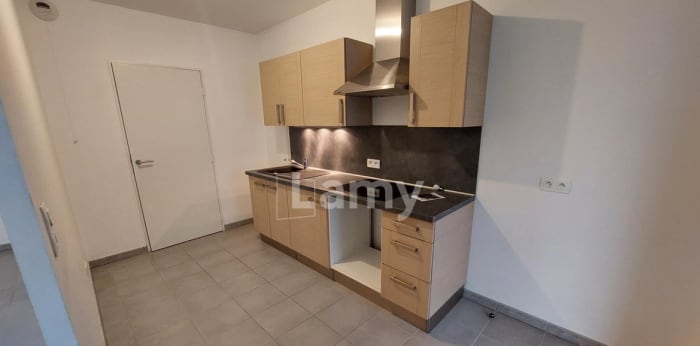 Image 2 sur 12 - Appartement  ·  Location · Grenoble (38000) · 3 pièces · 67m²