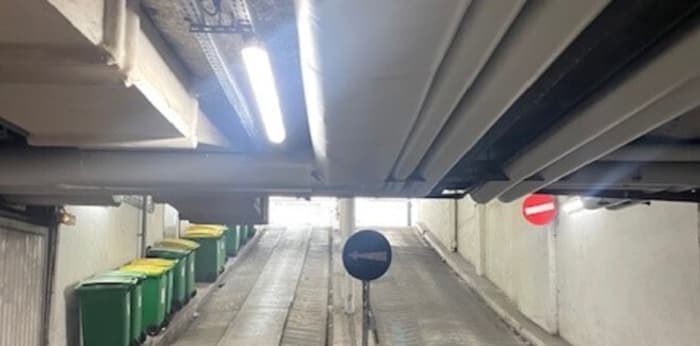 Image 4 sur 5 - Parking/box  ·  Location · Paris (75018) · 5m²