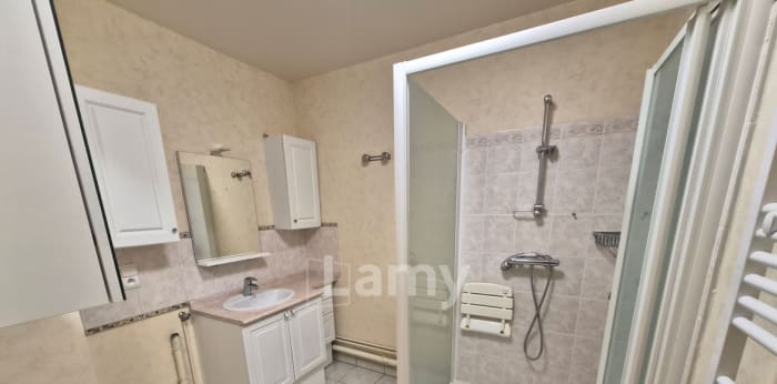 Image 4 sur 15 - Appartement  ·  Location · St Georges Sur Baulche (89000) · 3 pièces · 81m²