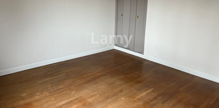 Image 4 sur 7 - Appartement  ·  Location · Lons Le Saunier (39000) · 2 pièces · 51m²