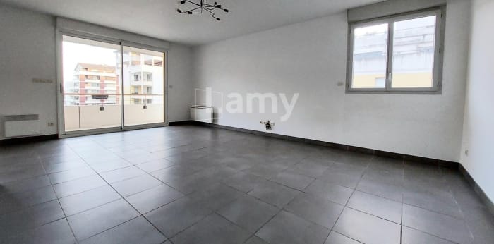 Image 3 sur 18 - Appartement  ·  Location · Toulouse (31200) · 4 pièces · 84m²
