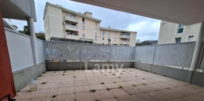Image 11 sur 12 - Appartement  ·  Location · Le Rove (13740) · 3 pièces · 59m²