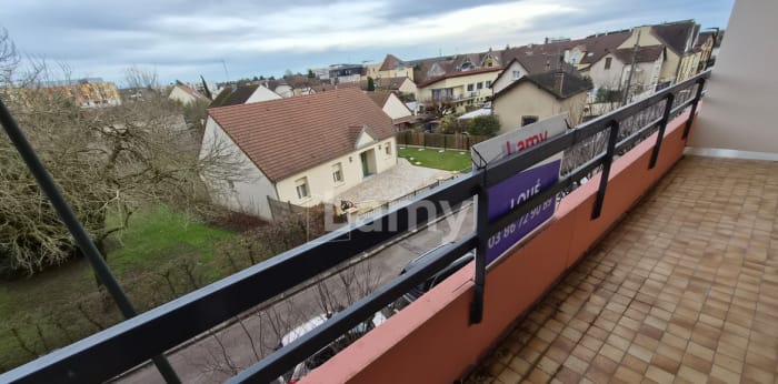 Image 8 sur 13 - Appartement  ·  Location · Sens (89100) · 2 pièces · 56m²