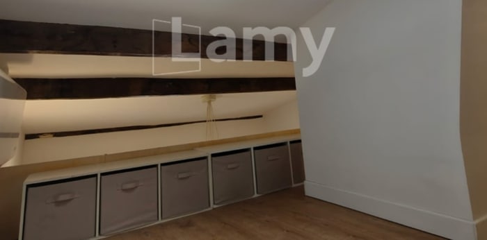 Image 5 sur 7 - Appartement  ·  Location · Paris (75018) · 1 pièce · 33m²