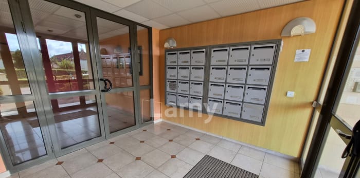 Image 12 sur 13 - Appartement  ·  Location · St Georges Sur Baulche (89000) · 3 pièces · 84m²