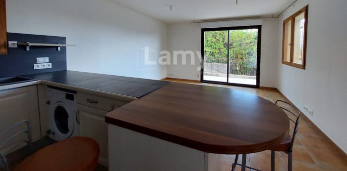 Image 5 sur 7 - Maison/villa  ·  Location · Laragne Monteglin (05300) · 3 pièces · 64m²