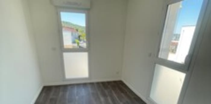 Image 4 sur 11 - Maison/villa  ·  Location · Grand Couronne (76530) · 4 pièces · 86m²