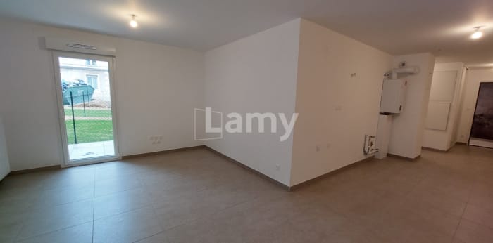 Image 2 sur 9 - Appartement  ·  Location · Bourg En Bresse (01000) · 2 pièces · 54m²