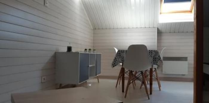 Image 7 sur 12 - Appartement  ·  Location · Aix Les Bains (73100) · 1 pièce · 17m²