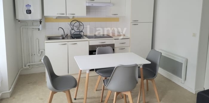 Image 6 sur 8 - Appartement  ·  Location · Agen (47000) · 2 pièces · 31m²