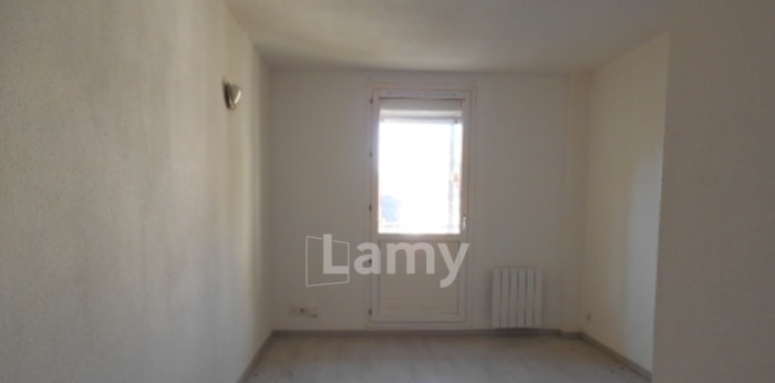 Image 1 sur 12 - Appartement  ·  Location · Montargis (45200) · 2 pièces · 36m²
