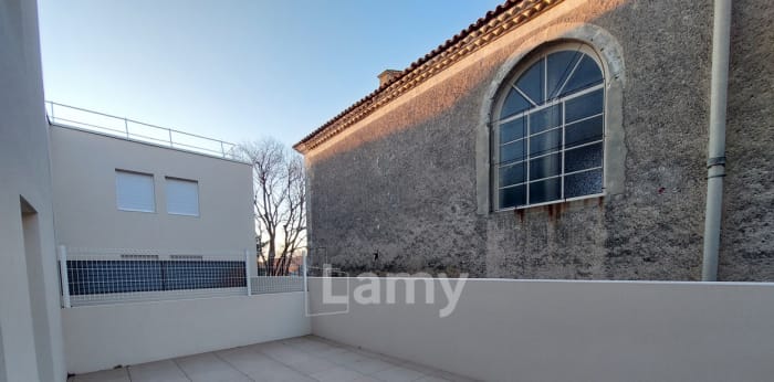 Image 13 sur 17 - Appartement  ·  Location · Nimes (30900) · 2 pièces · 42m²