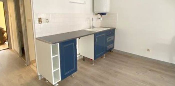 Image 2 sur 6 - Appartement  ·  Location · Villefranche Sur Saone (69400) · 1 pièce · 42m²