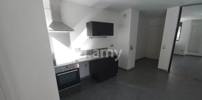 Image 6 sur 9 - Appartement  ·  Location · Clermont Ferrand (63000) · 3 pièces · 66m²