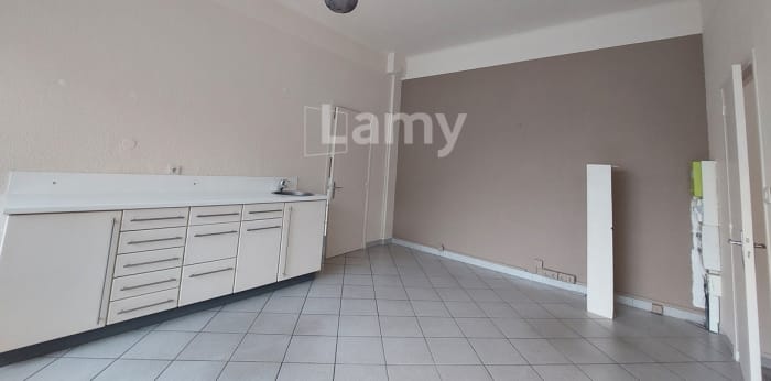 Image 5 sur 8 - Bureaux  ·  Location · La Tronche (38700) · 57m²