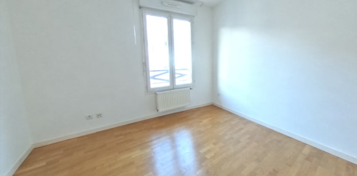 Image 4 sur 9 - Appartement  ·  Location · Grenoble (38000) · 3 pièces · 72m²