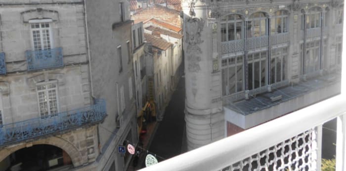 Image 8 sur 9 - Appartement  ·  Location · Agen (47000) · 3 pièces · 82m²
