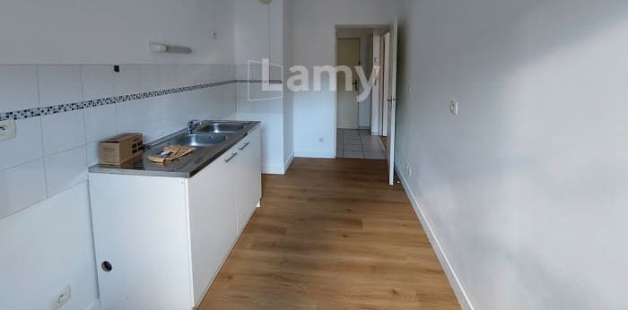 Image 9 sur 21 - Appartement  ·  Location · Nimes (30900) · 3 pièces · 66m²