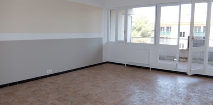 Image 3 sur 5 - Appartement  ·  Location · Aix En Provence (13100) · 3 pièces · 71m²
