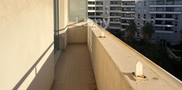 Image 3 sur 11 - Appartement  ·  Location · Marseille (13008) · 2 pièces · 50m²