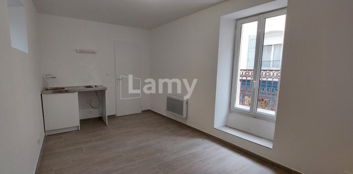 Image 5 sur 8 - Appartement  ·  Location · Ales (30100) · 1 pièce · 16m²