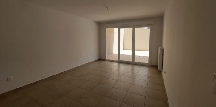 Image 5 sur 21 - Appartement  ·  Location · Nimes (30900) · 3 pièces · 66m²
