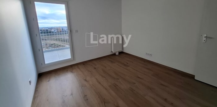 Image 7 sur 11 - Appartement  ·  Location · Fleury Sur Orne (14123) · 3 pièces · 66m²