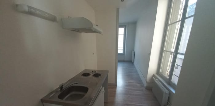 Image 2 sur 6 - Appartement  ·  Location · Clermont Ferrand (63000) · 1 pièce · 36m²