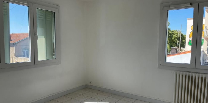 Image 3 sur 6 - Appartement  ·  Location · Toulouse (31100) · 4 pièces · 92m²