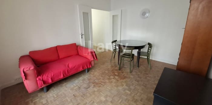 Image 3 sur 12 - Appartement  ·  Location · Marseille (13005) · 2 pièces · 48m²