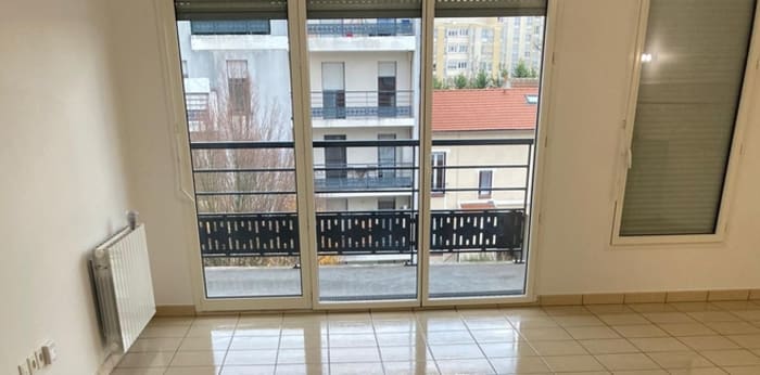 Image 1 sur 5 - Appartement  ·  Location · Vitry Sur Seine (94400) · 4 pièces · 78m²