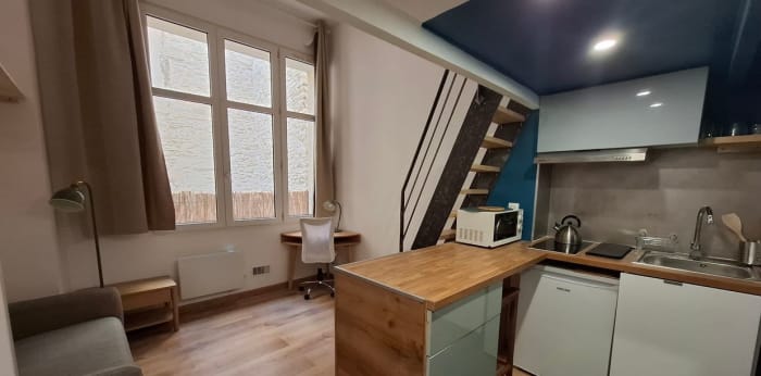 Image 7 sur 17 - Appartement  ·  Location · Nimes (30000) · 1 pièce · 15m²