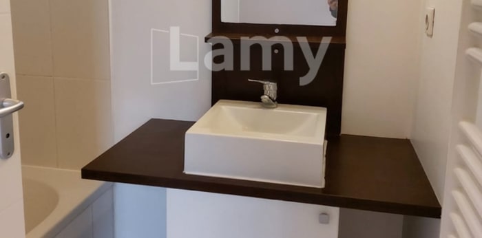 Image 2 sur 7 - Appartement  ·  Location · La Rochelle (17000) · 2 pièces · 51m²