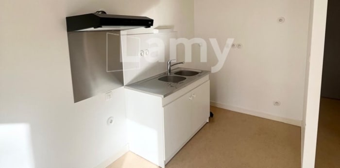 Image 3 sur 7 - Appartement  ·  Location · La Rochelle (17000) · 2 pièces · 47m²