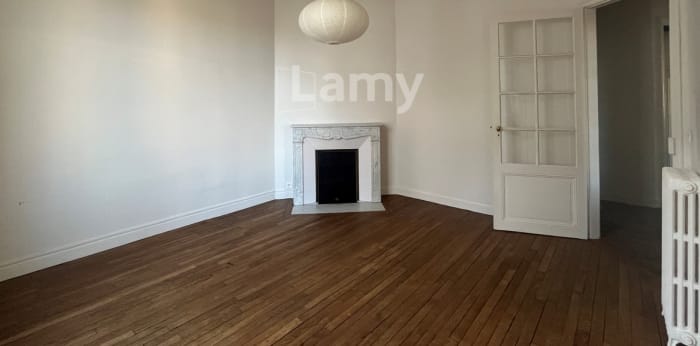 Image 2 sur 13 - Appartement  ·  Location · Reims (51100) · 4 pièces · 81m²