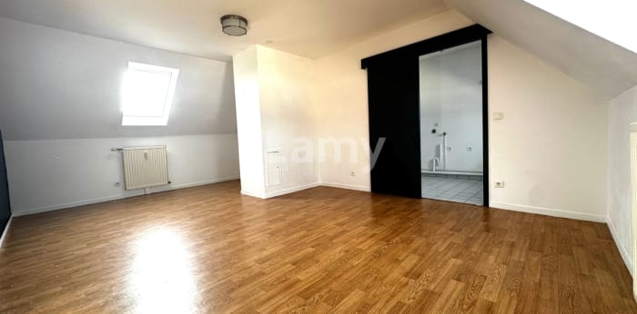 Image 2 sur 13 - Appartement  ·  Location · Compiegne (60200) · 2 pièces · 43m²