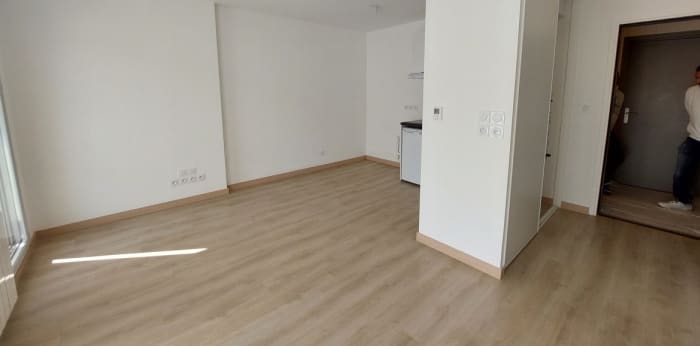 Image 2 sur 9 - Appartement  ·  Location · Anse (69480) · 2 pièces · 40m²