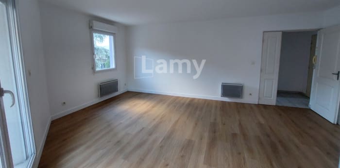 Image 3 sur 21 - Appartement  ·  Location · Nimes (30900) · 3 pièces · 66m²