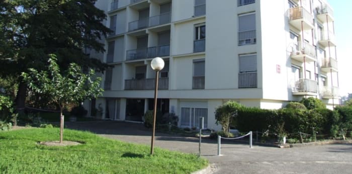 Image 1 sur 7 - Appartement  ·  Location · Libourne (33500) · 1 pièce · 34m²