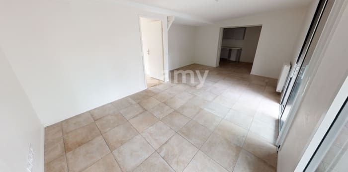 Image 4 sur 8 - Appartement  ·  Location · Bordeaux (33800) · 4 pièces · 81m²