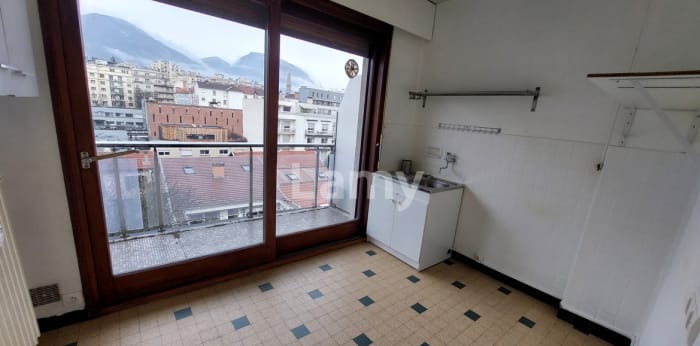 Image 3 sur 9 - Appartement  ·  Location · Grenoble (38100) · 1 pièce · 28m²
