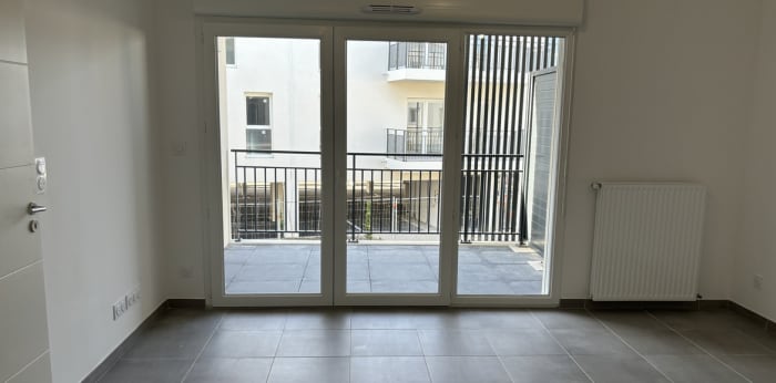 Image 4 sur 7 - Appartement  ·  Location · Arles (13200) · 2 pièces · 38m²
