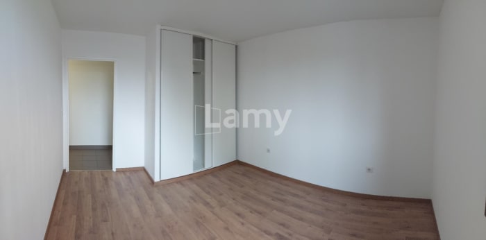 Image 8 sur 12 - Appartement  ·  Location · Nancy (54100) · 3 pièces · 81m²