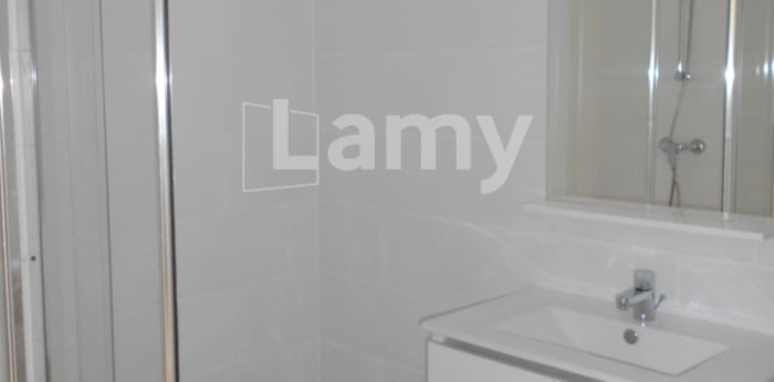 Image 13 sur 16 - Appartement  ·  Location · Nimes (30000) · 4 pièces · 75m²