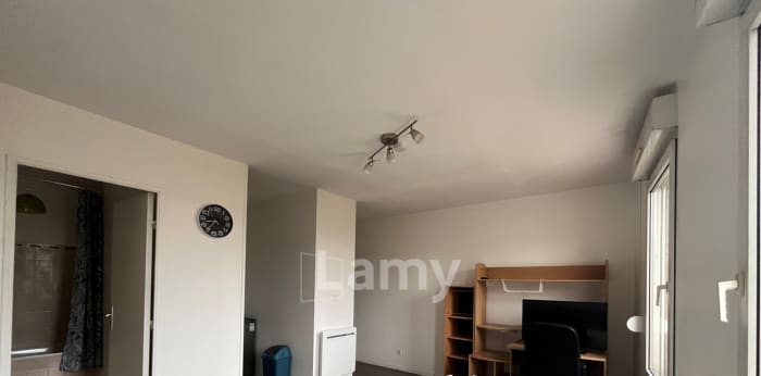 Image 1 sur 8 - Appartement  ·  Location · Reims (51100) · 1 pièce · 25m²
