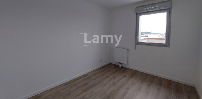 Image 5 sur 10 - Appartement  ·  Location · Tourcoing (59200) · 5 pièces · 91m²