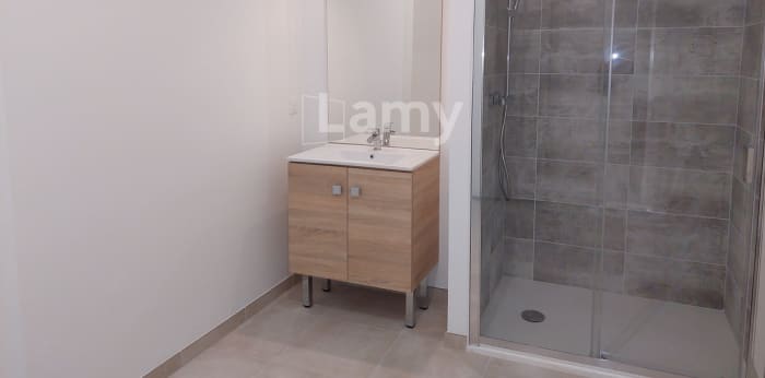 Image 5 sur 9 - Appartement  ·  Location · Chenove (21300) · 2 pièces · 48m²