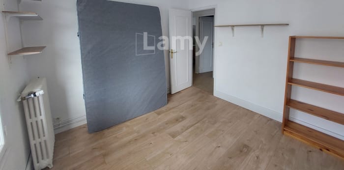 Image 10 sur 18 - Appartement  ·  Location · Nimes (30000) · 3 pièces · 54m²